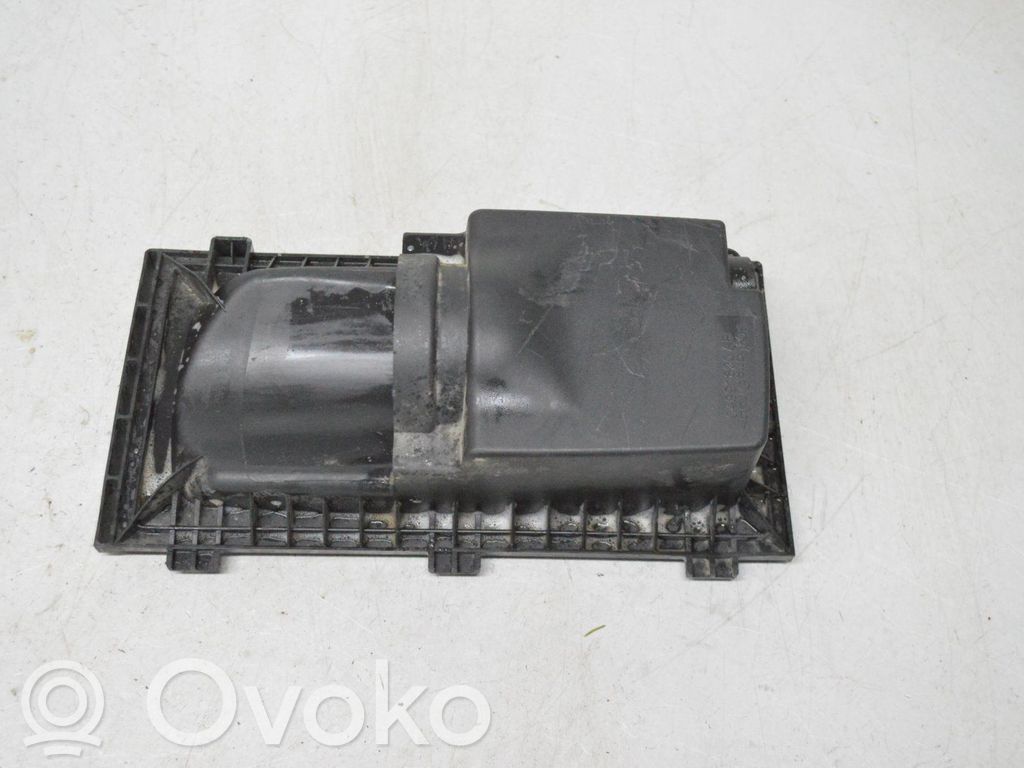 Air filter box   04891820AB