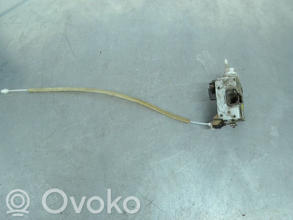 Audi A4 S4 B5 8D Serrure de porte avant 
