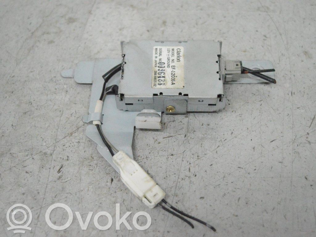 Pystyantennivahvistin   EF1203IA