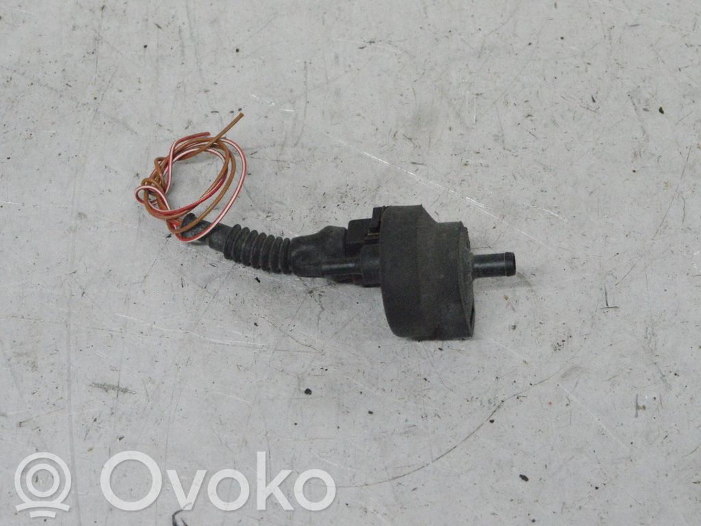 Válvula de vacío   1726705