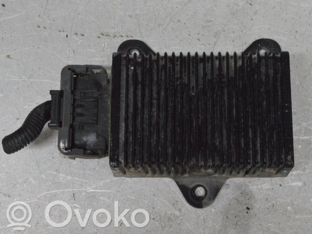 Unité de commande / module d'injection   MD340897