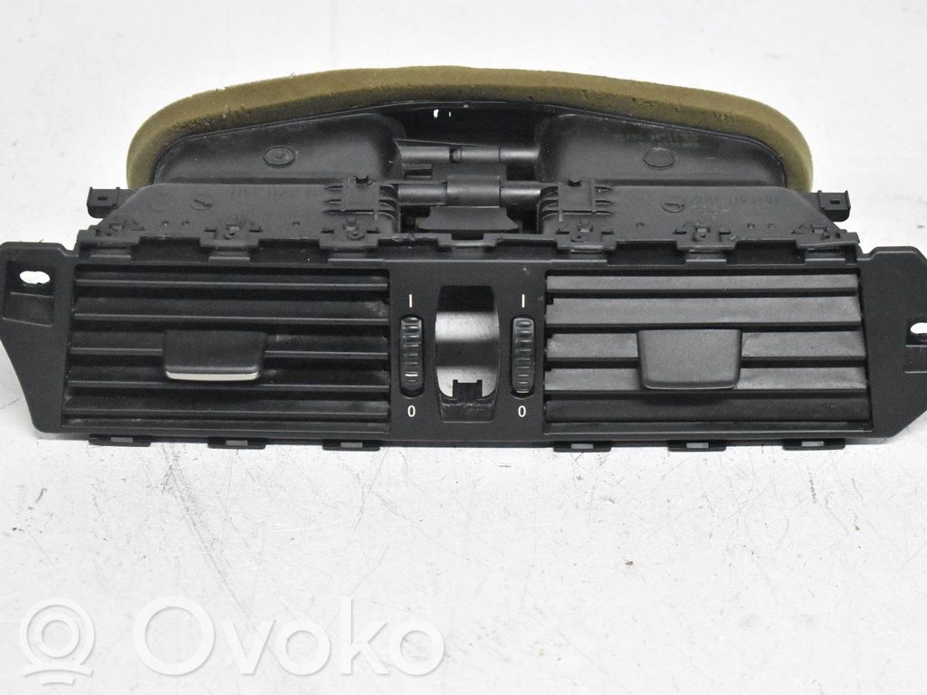 Centrinės oro grotelės   695361802