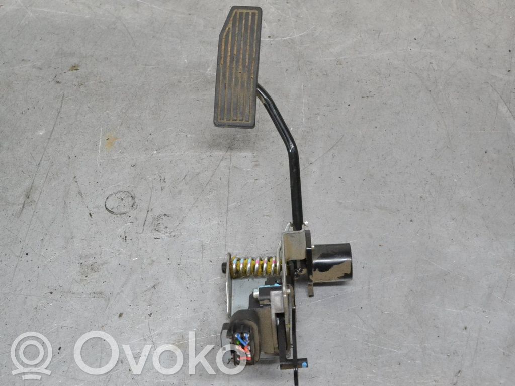 Accelerator throttle pedal   SERA5690