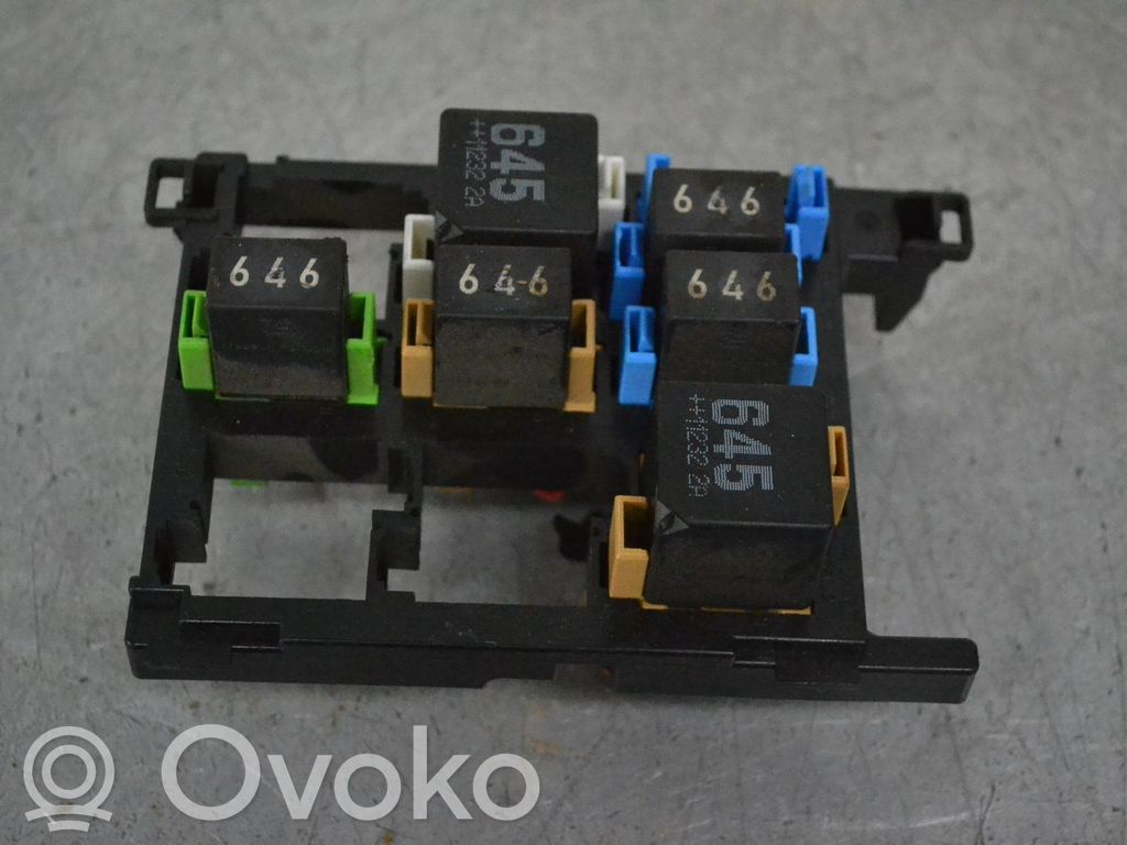 Sulakemoduuli   7N0937503