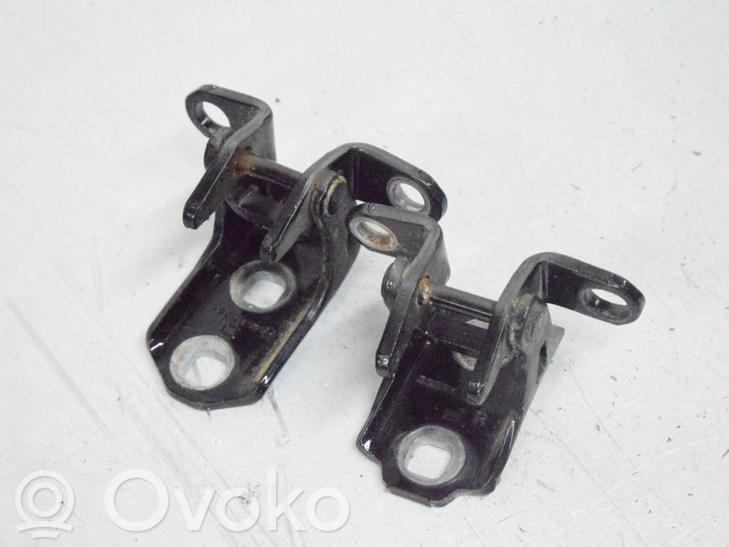 Rear door upper hinge