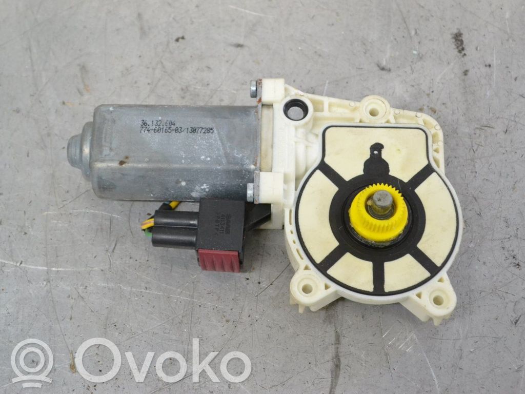 Saab 9-3 Ver2 Silnik regulatora szyby drzwi przednich 