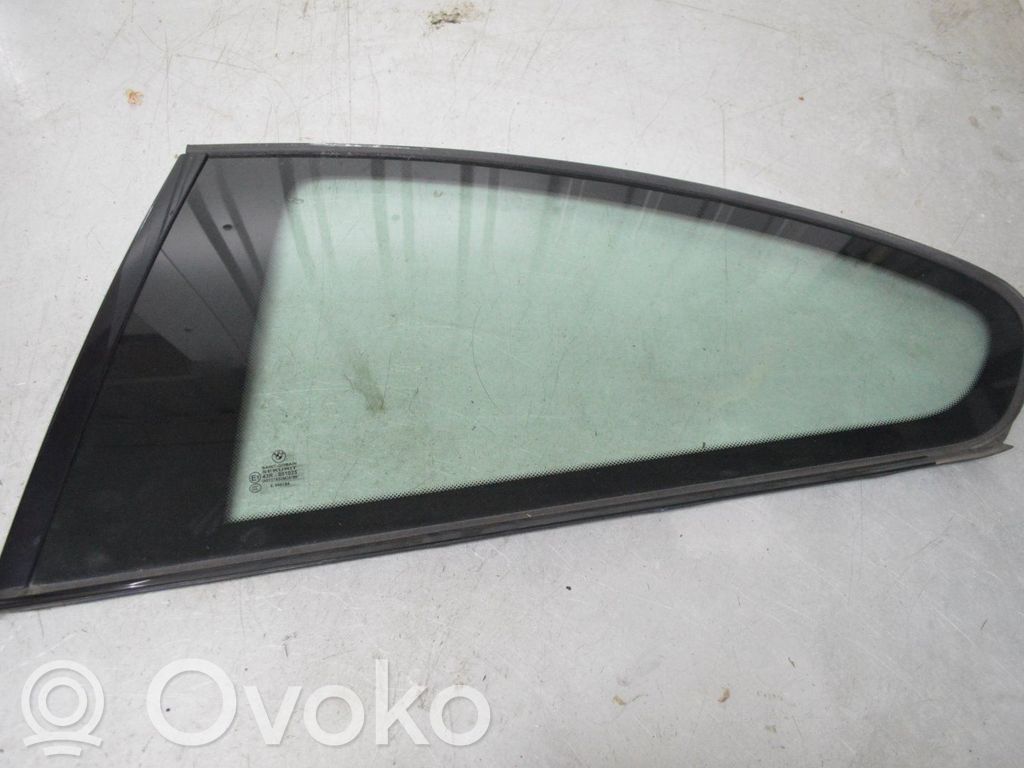 Vitre latérale arrière   51377119177