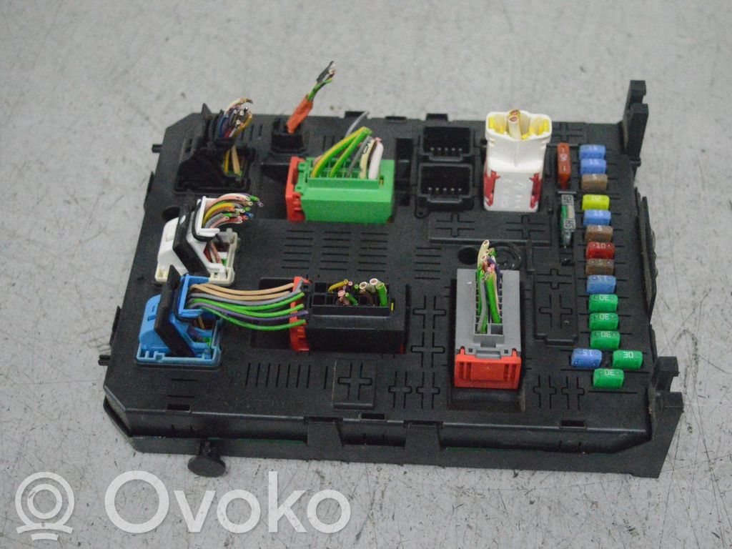 Módulo de fusible   9666895580