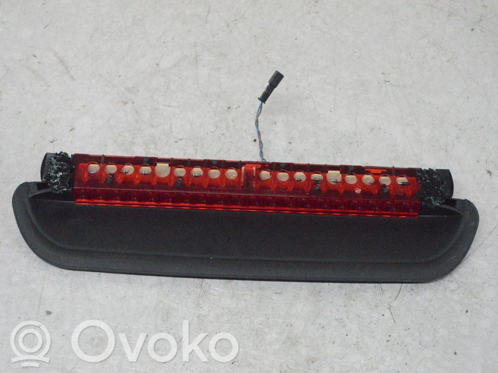 Kolmas/lisäjarruvalo   632571746309