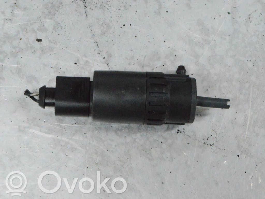Chevrolet Cruze Windscreen/windshield washer pump 