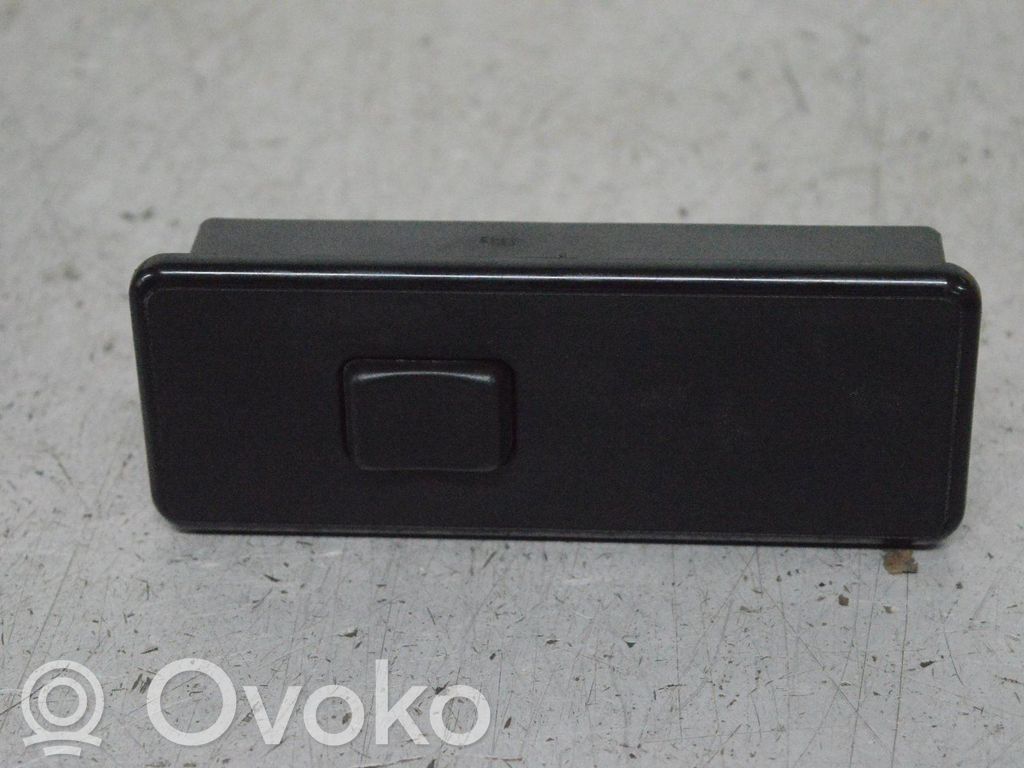 Electric window control switch   1362360