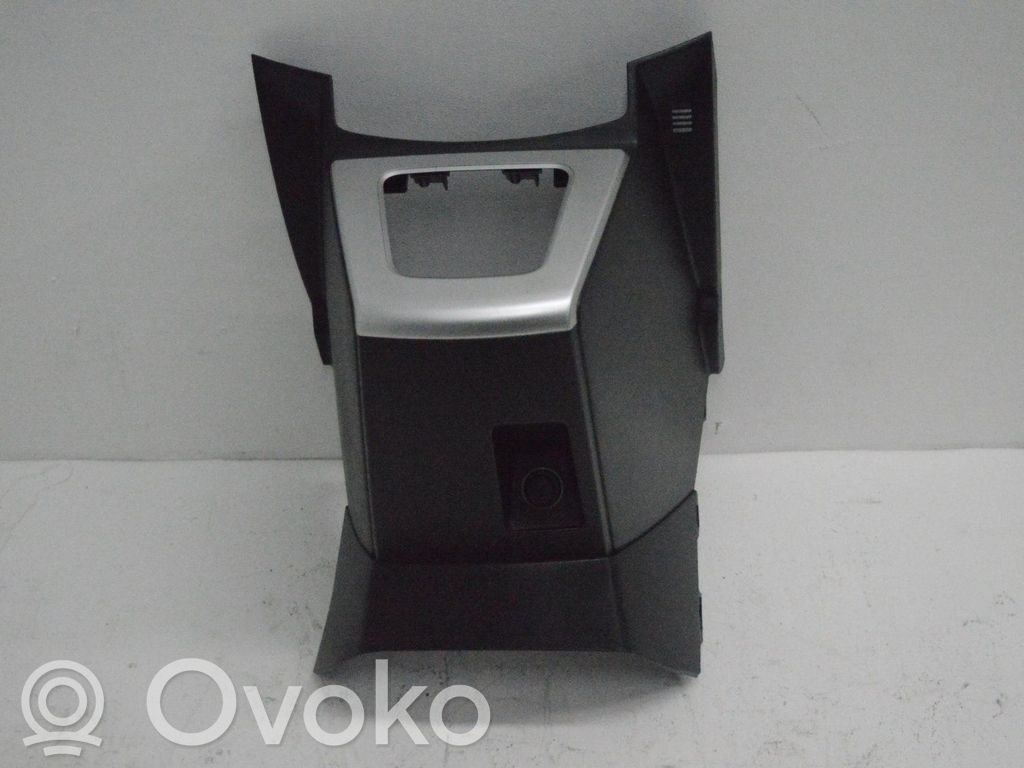 Dashboard trim   CC2964321