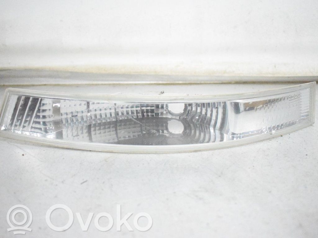 Clignotant avant   8200263356
