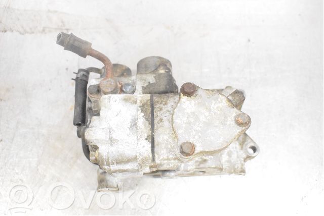 Mitsubishi Carisma Pompa del carburante meccanica 