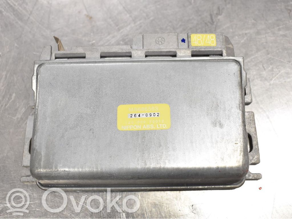 Mitsubishi 3000 GT Sterownik / moduł ABS 