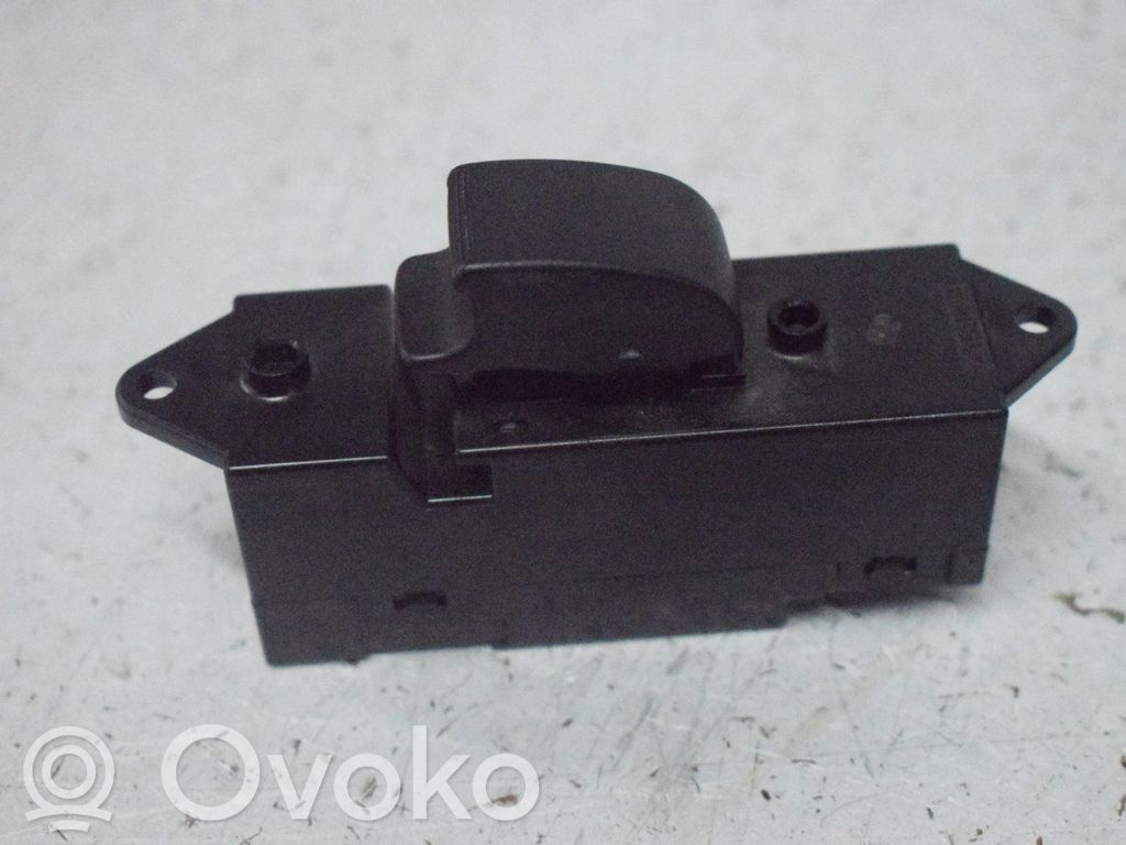 Electric window control switch   8608A101