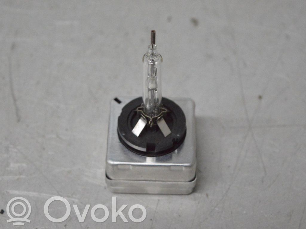 Cadillac SRX Xenon bulb 