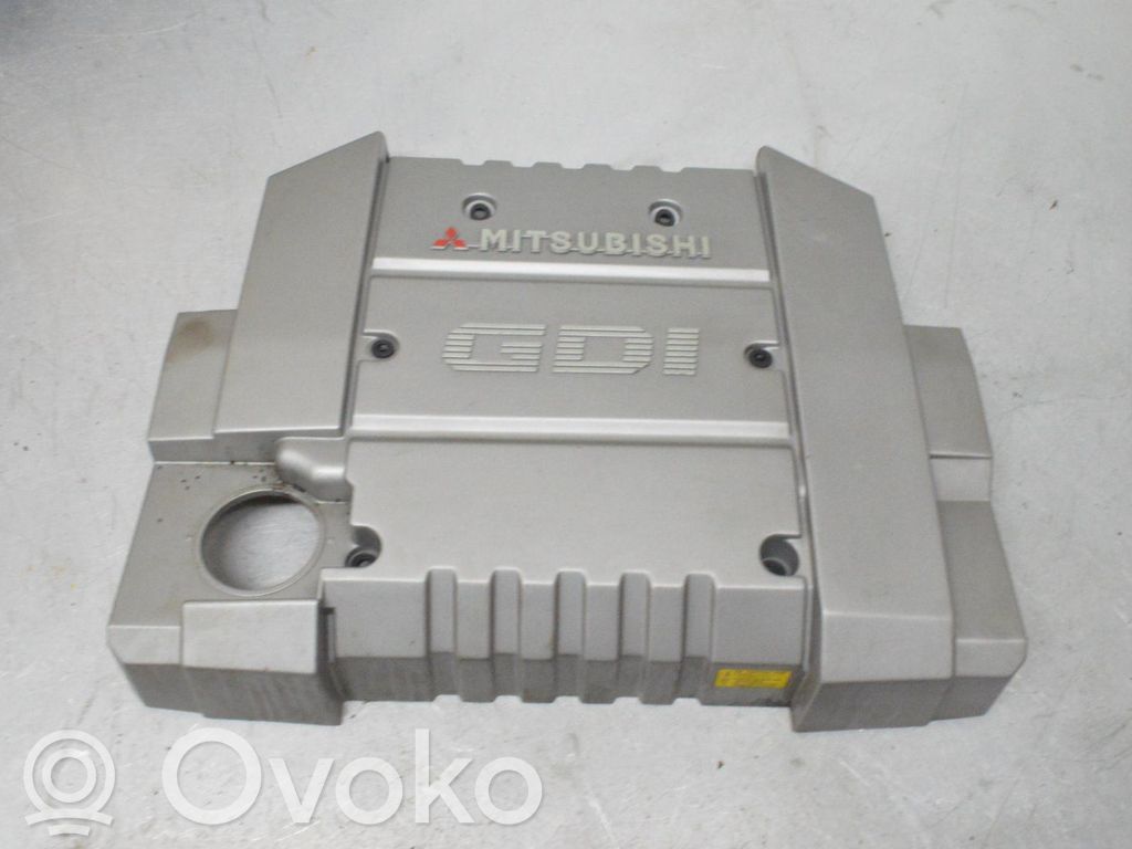 Couvercle cache moteur