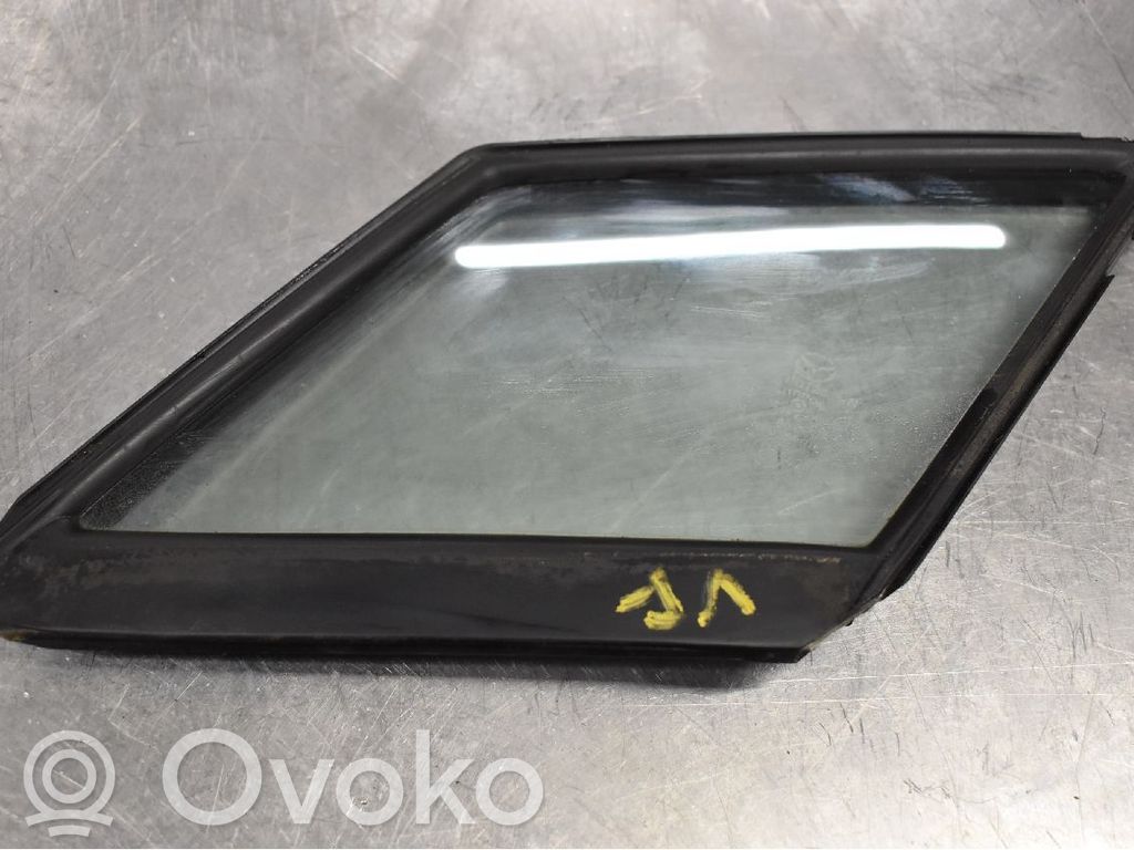 Ventanilla de ventilación de la puerta delantera cuatro puertas   43R00014,K4203