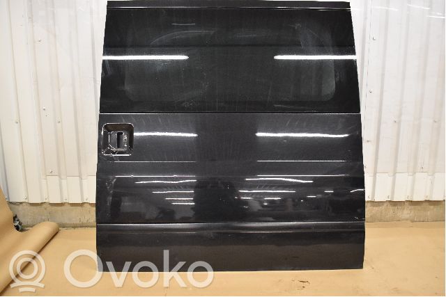 Side sliding door