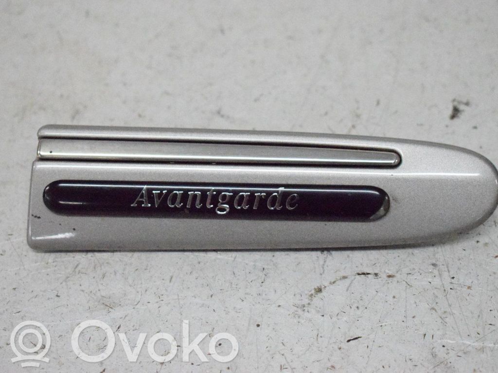 Mercedes-Benz E W211 Rivestimento passaruota anteriore