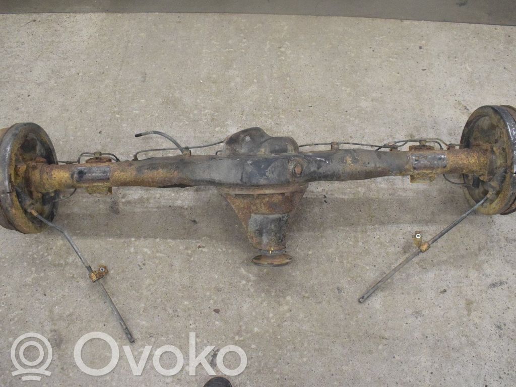 Mitsubishi L200 Rear axle beam 