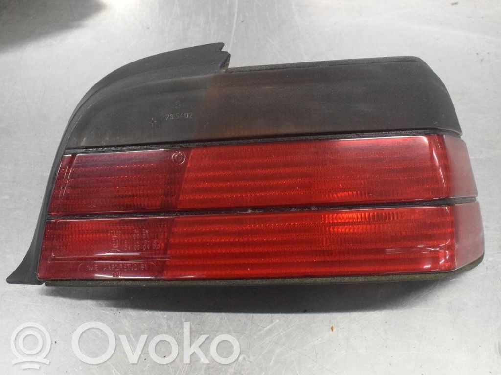 Rear/tail lights   1393334