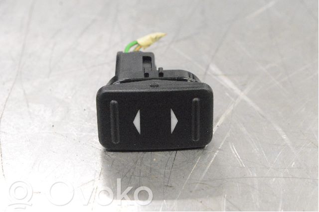 Electric window control switch   23082011