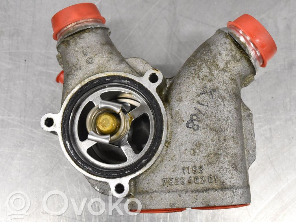BMW 3 E92 E93 Carcasa del termostato 