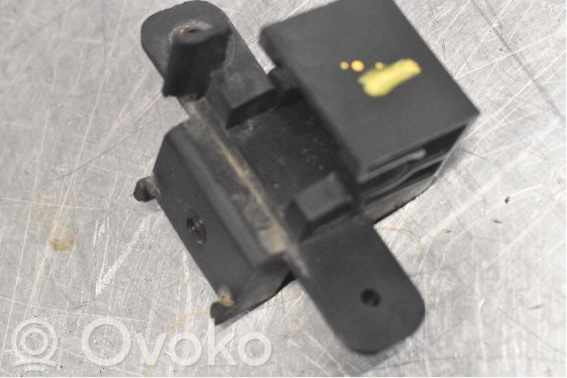 Ford Transit Headlight/headlamp mounting bracket 