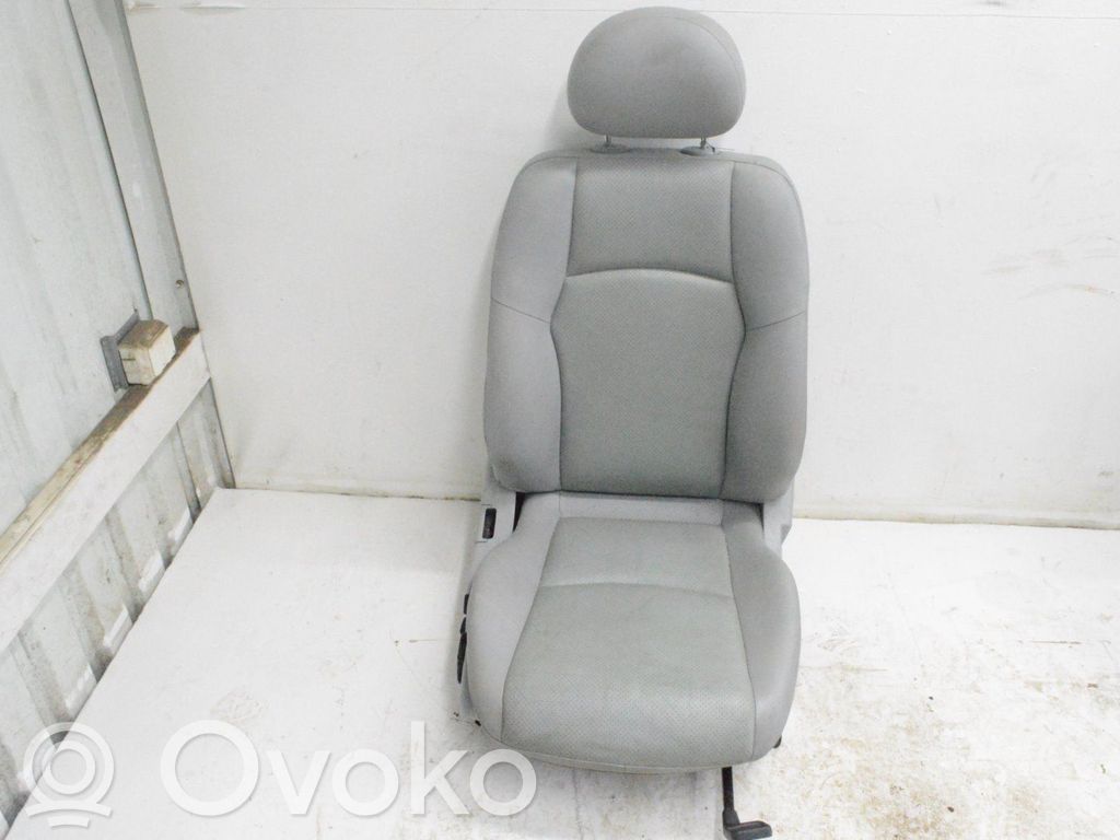 Mercedes-Benz C W203 Fotel przedni pasażera 