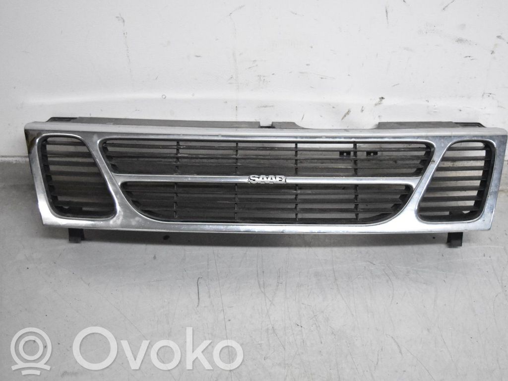 Front bumper lower grill   4240867