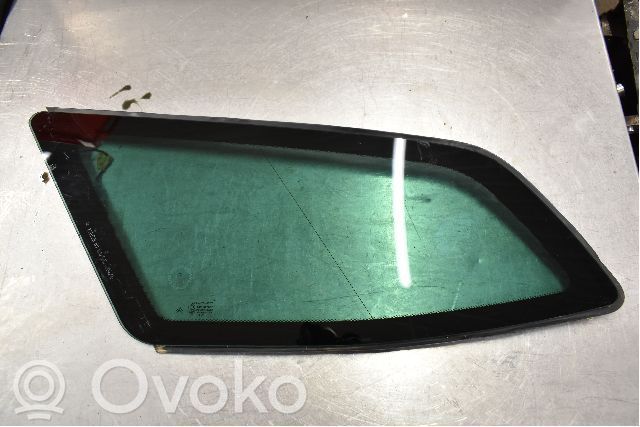 Citroen C5 Rear side window 