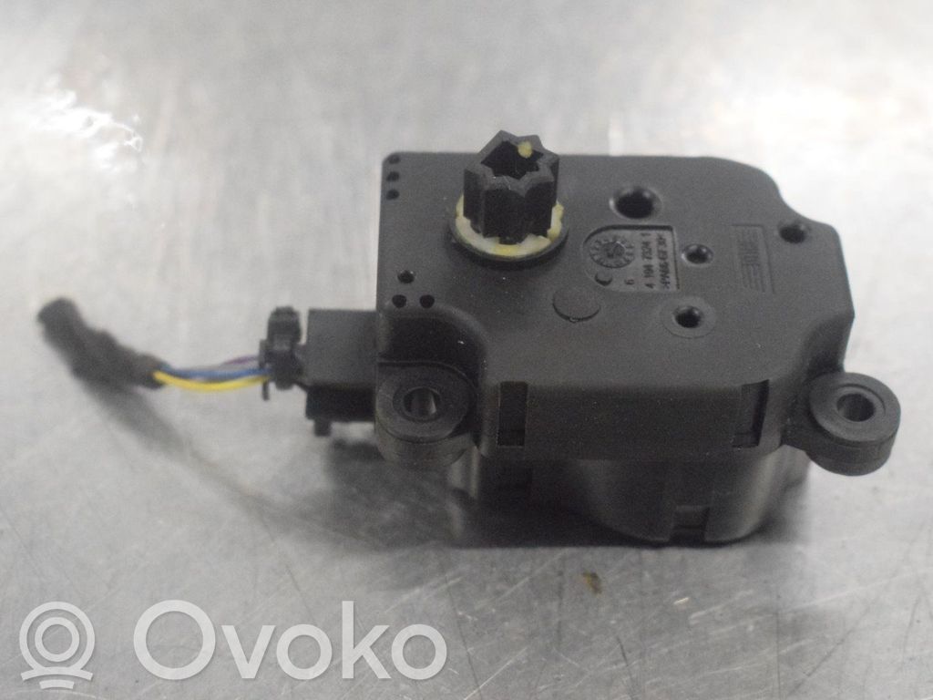 Ford Mondeo MK IV Actuator/motor clapetă debit aer A/C 