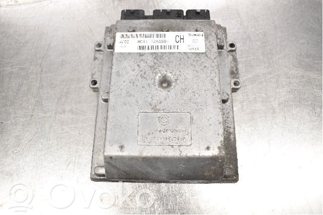 Unidad de control/módulo de la inyección   8C1112A650CH