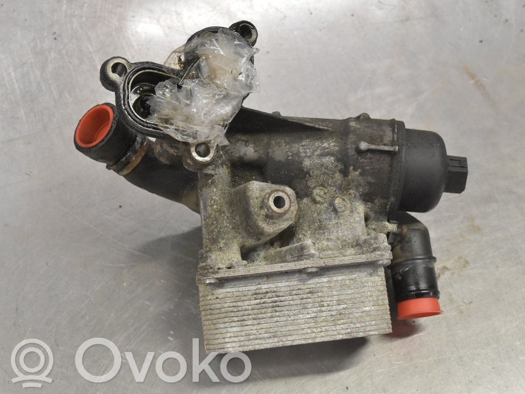 Opel Vivaro Radiateur d'huile moteur 