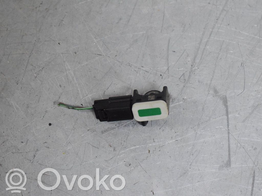 Turvatyynyn törmäysanturi   8V4T14B006