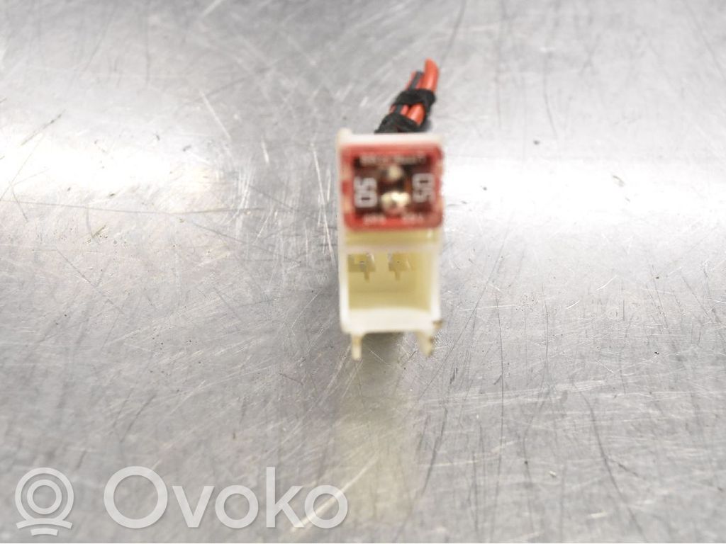 Ramka / Moduł bezpieczników   8W0937530A