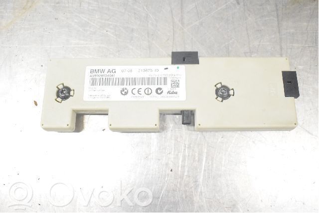 BMW 3 E90 E91 Aerial antenna amplifier 