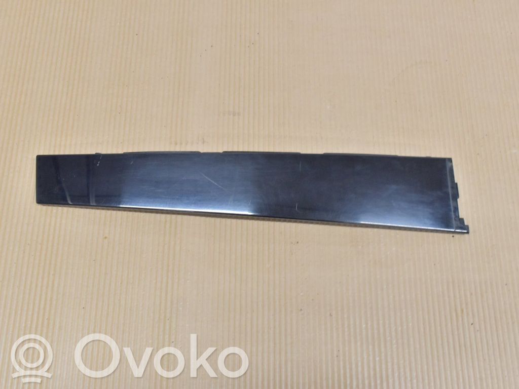 Listwa drzwi tylnych   6M21R254A41