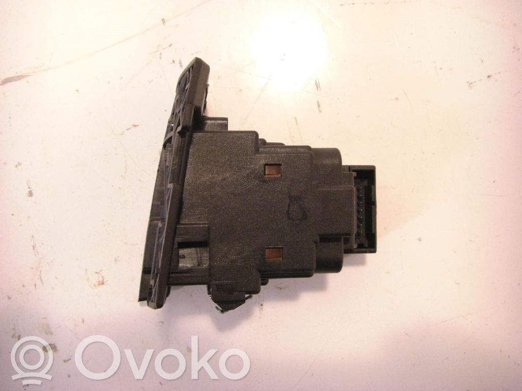 Ignition lock   6954719