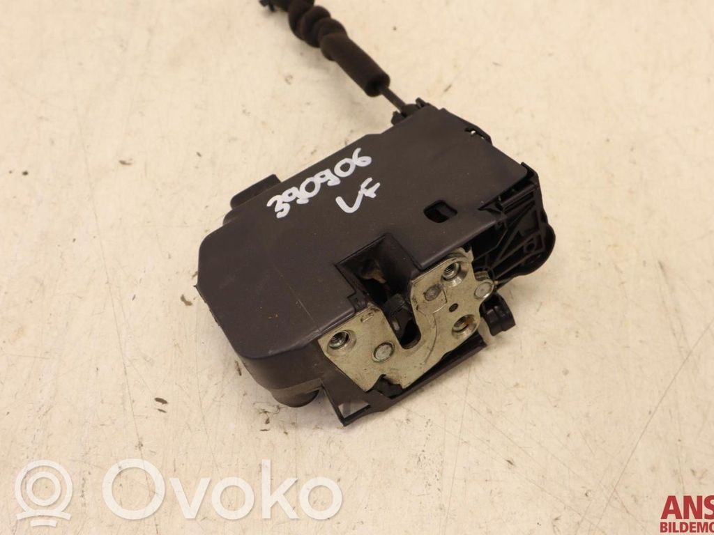 Iveco Daily 6th gen Motor de bloqueo de puertas 