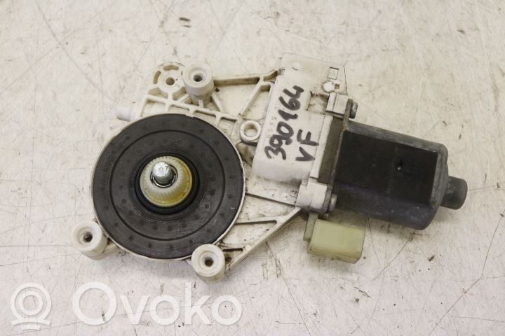 Mercedes-Benz Sprinter W906 Motorino alzacristalli della portiera anteriore