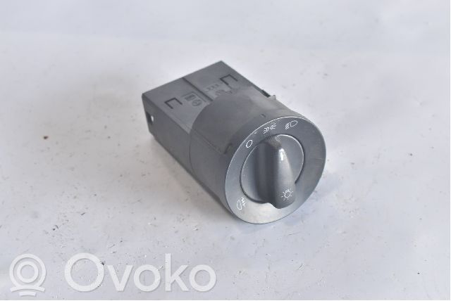 Volkswagen Golf IV Lichtschalter 