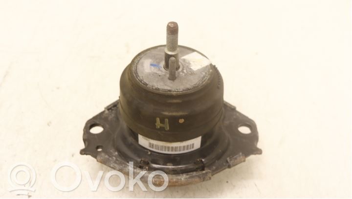 Engine mount bracket   68277081AA