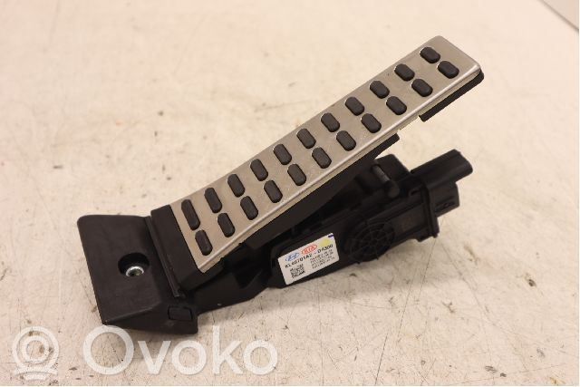 Gaspedal   32700D4300