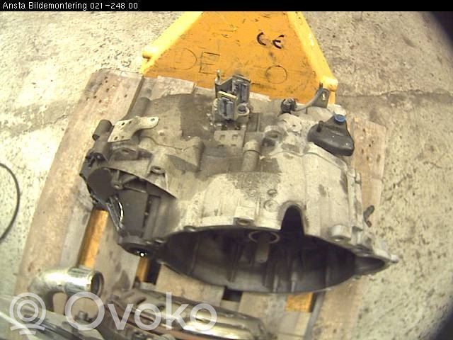 Volvo V70 Manualna 5-biegowa skrzynia biegów 