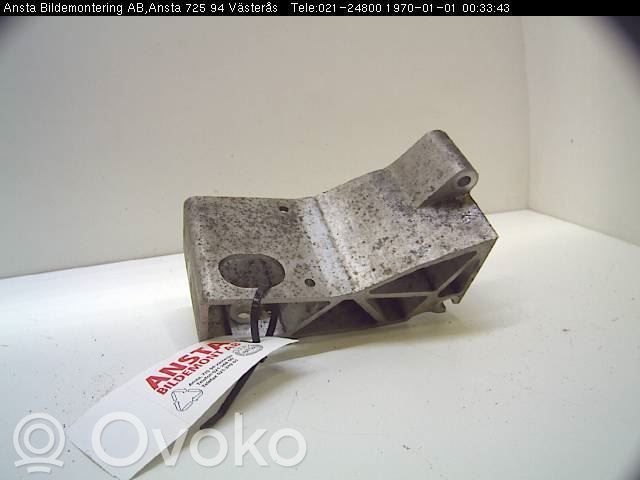 Volvo XC70 Soporte de la caja de cambios 