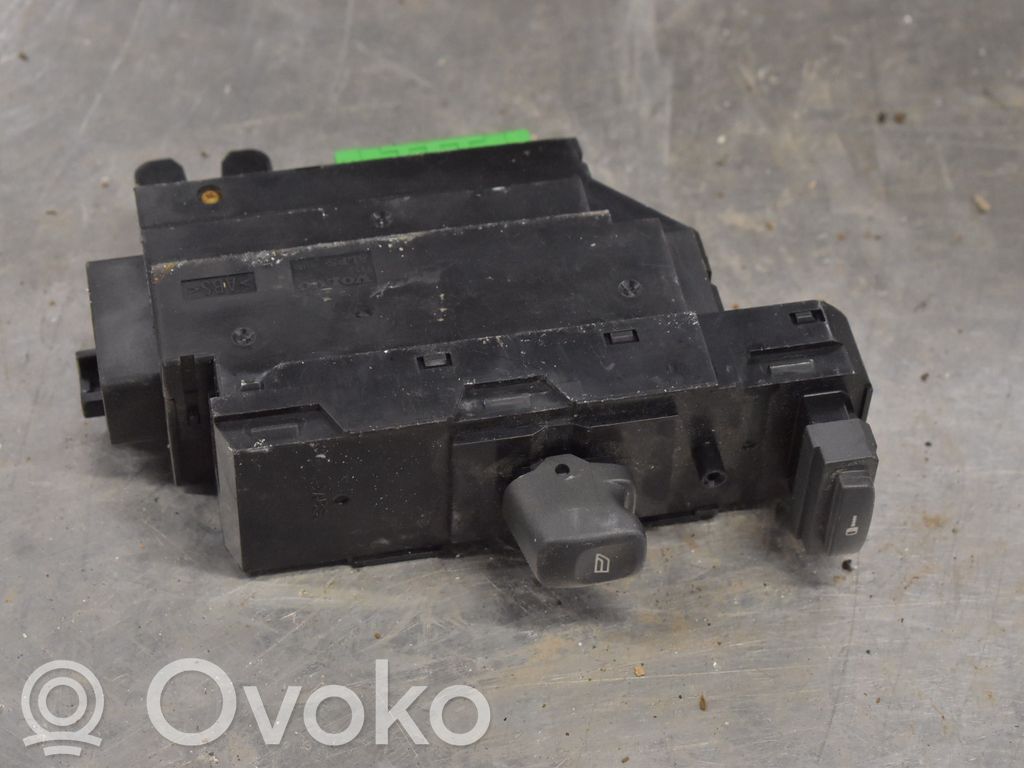 Interrupteur commade lève-vitre   30658117