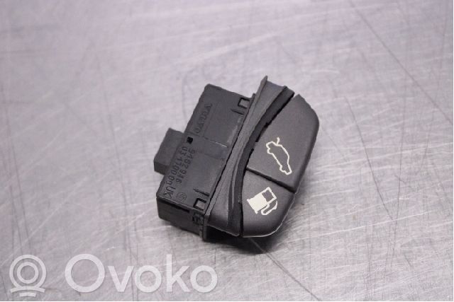 Volvo S70  V70  V70 XC Polttoainesäiliön avauskytkin 
